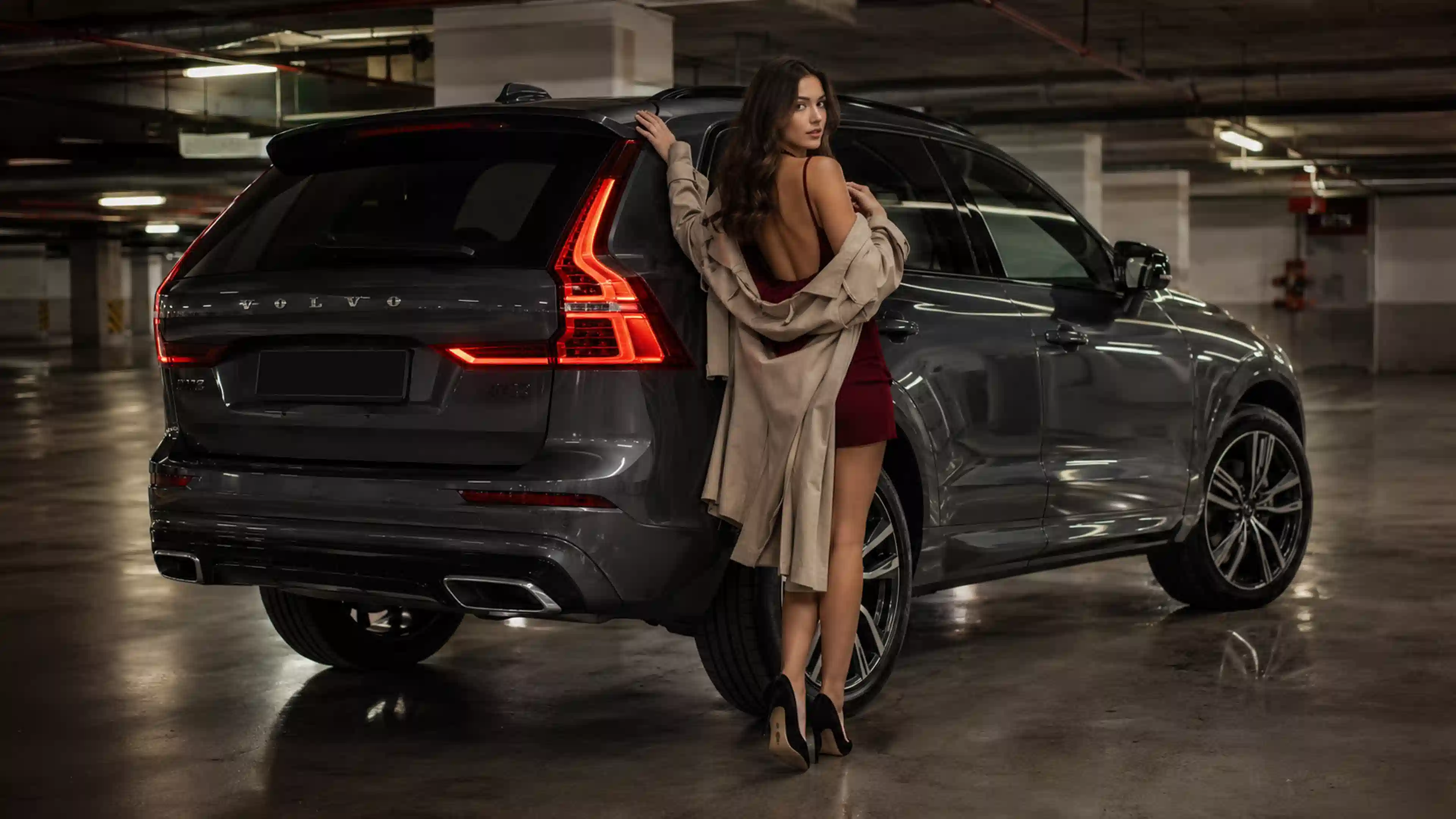 ДЕВ 00486 девушка роскошный volvo и модель в паркинге