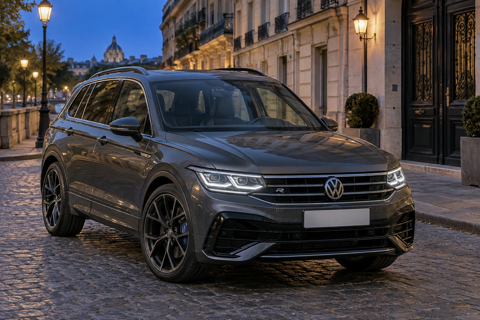 АВТО 1008024 Фольксваген Тигуан R графитовый Париж
