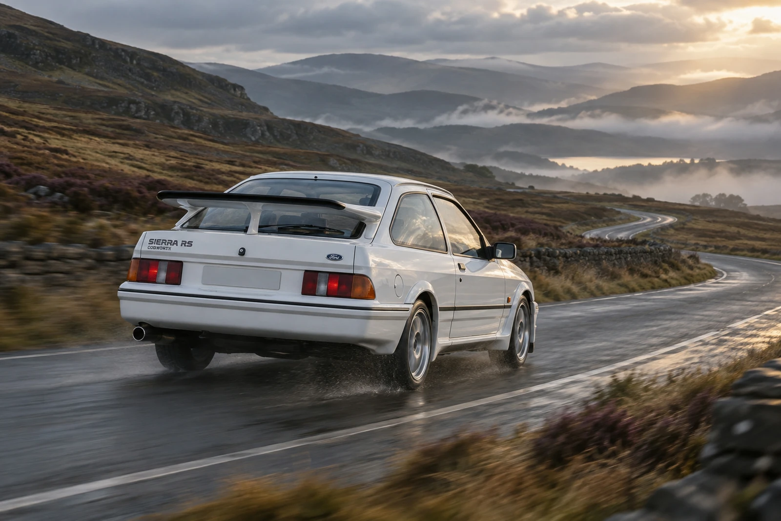 АВТО 1007760 Форд-Sierra-RS-Cosworth-вересковая-дорога