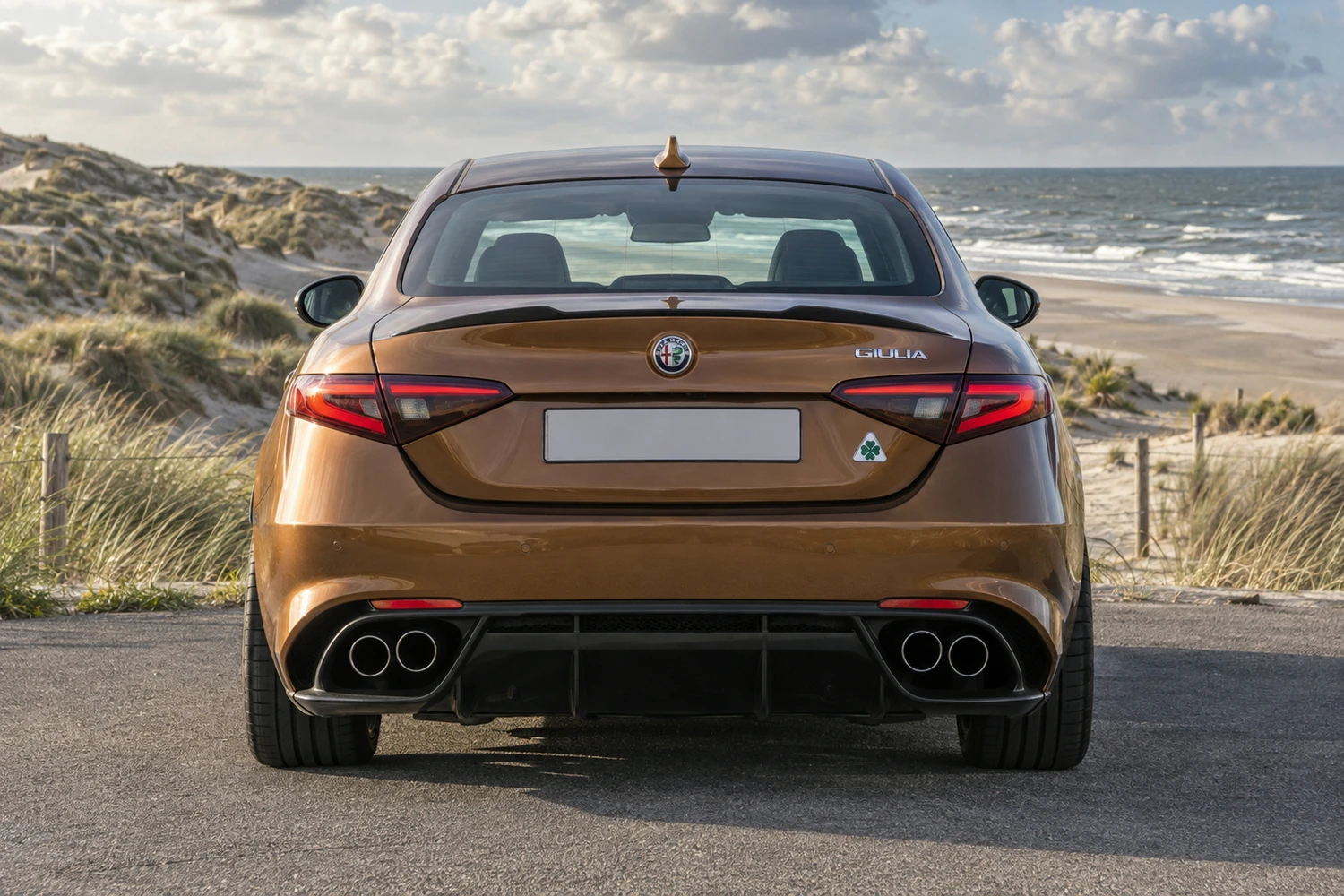 АВТО 1007424 Alfa Romeo Giulia Quadrifoglio бронзовый дюны и прибой