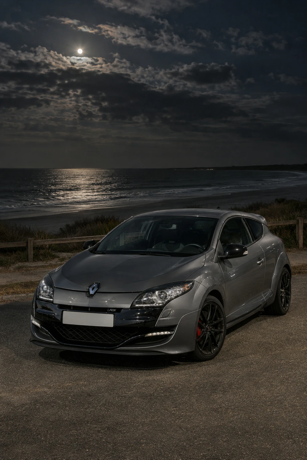 АВТО 1007395 Renault Megane RS III серый лунный берег