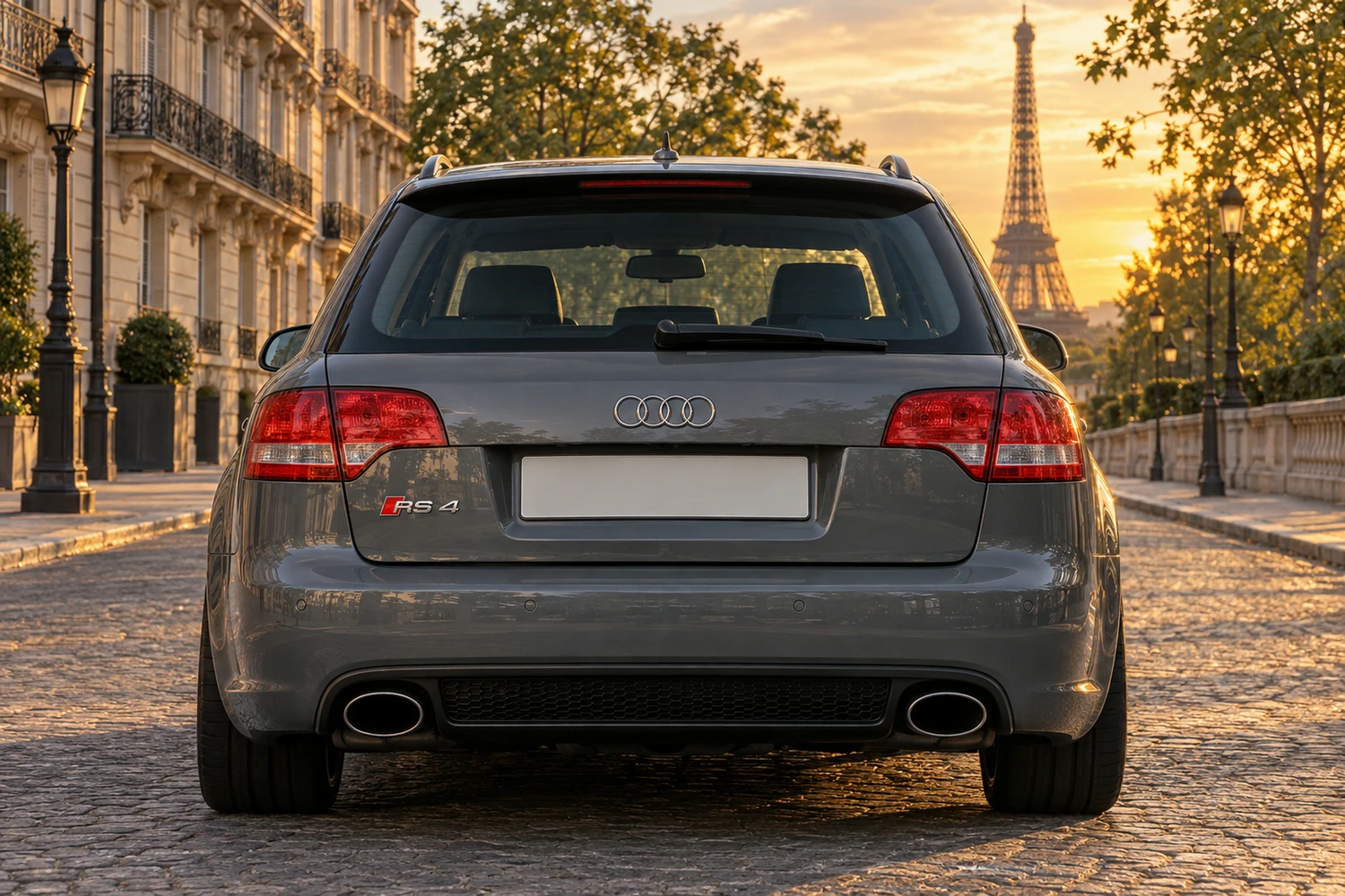 АВТО 1007200 Audi RS4 Avant B7 серый Париж