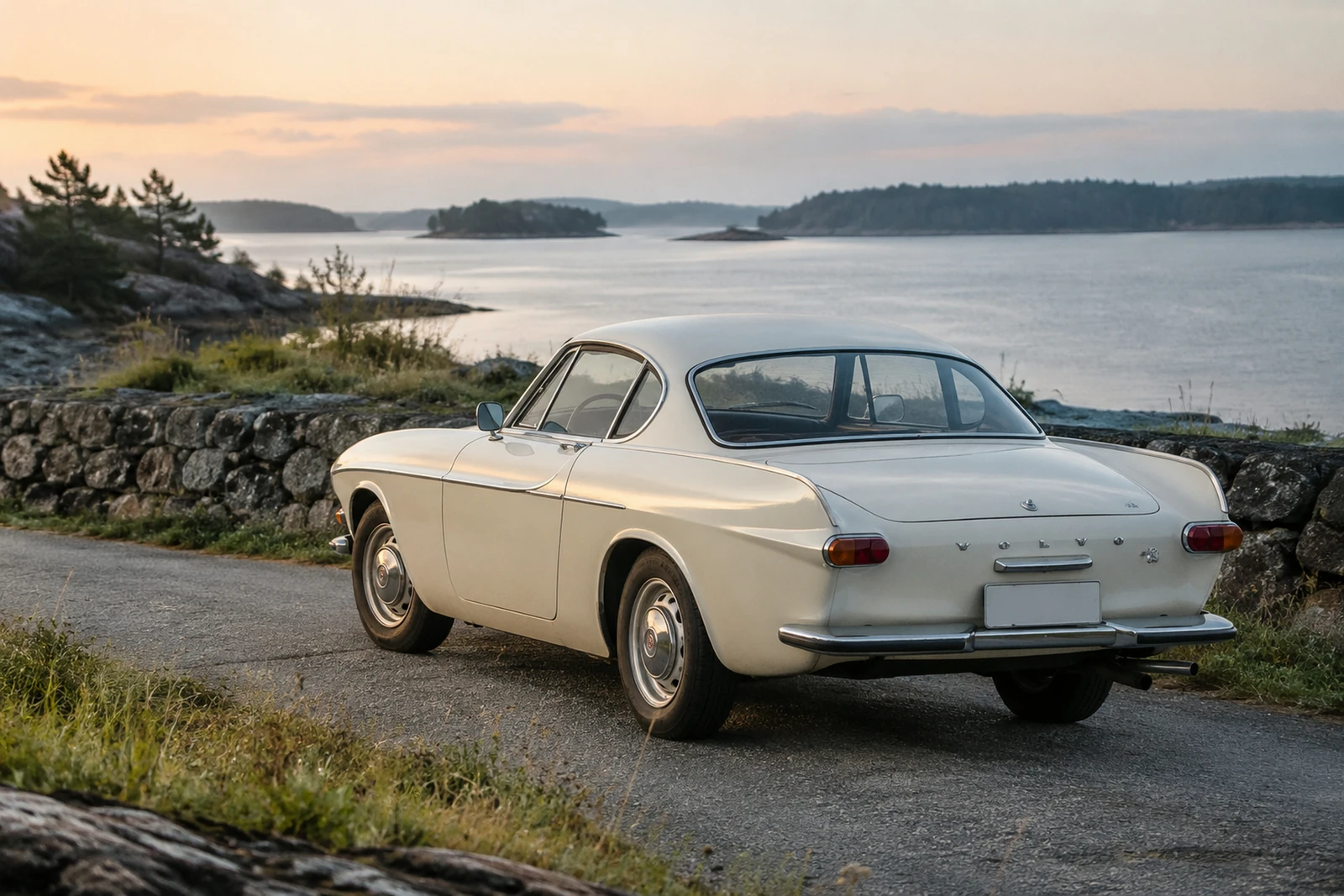 АВТО 1007812 Вольво-P1800-скандинавское-море