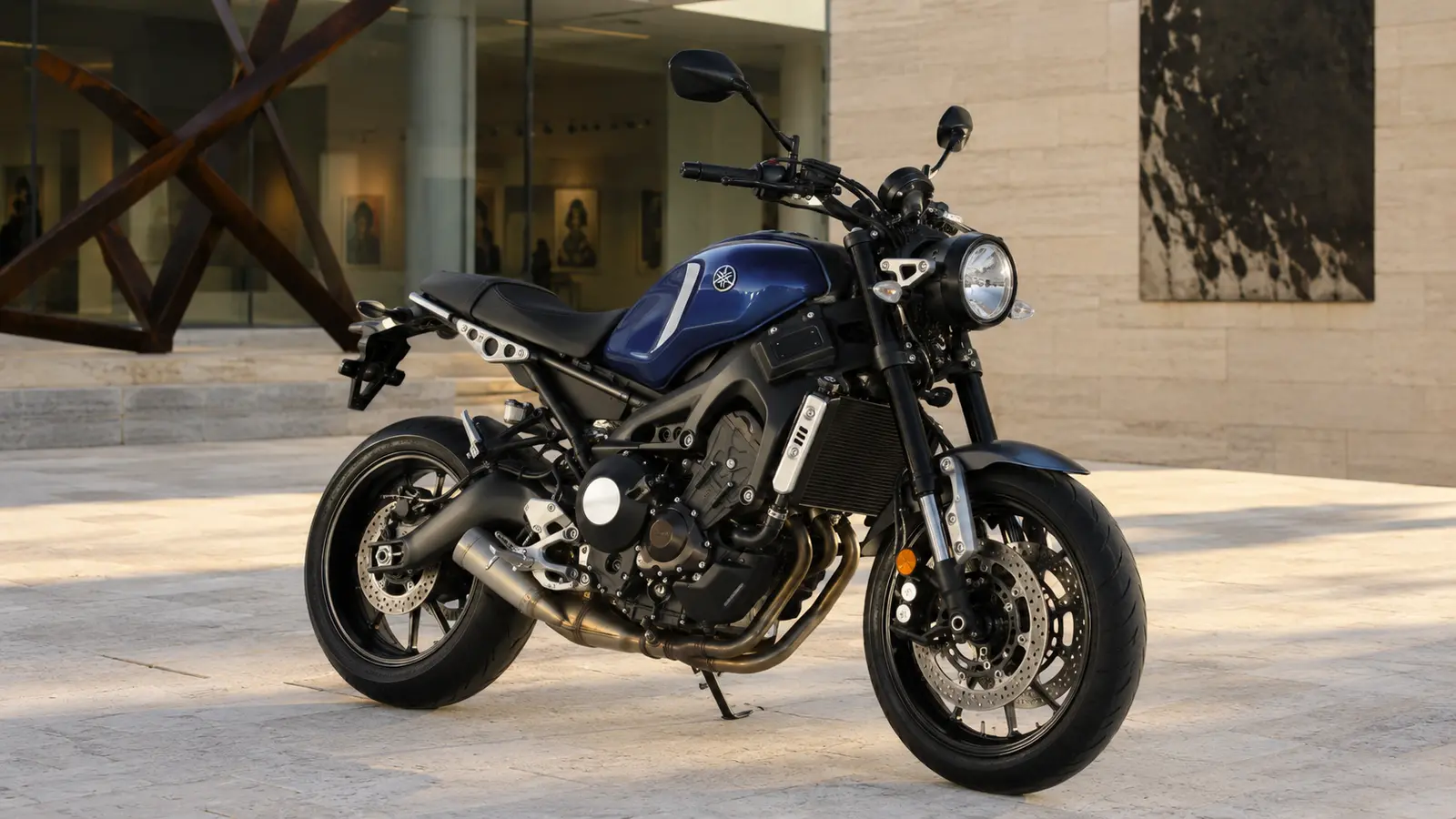 АВТО 1001726 синий Yamaha XSR900 у галереи