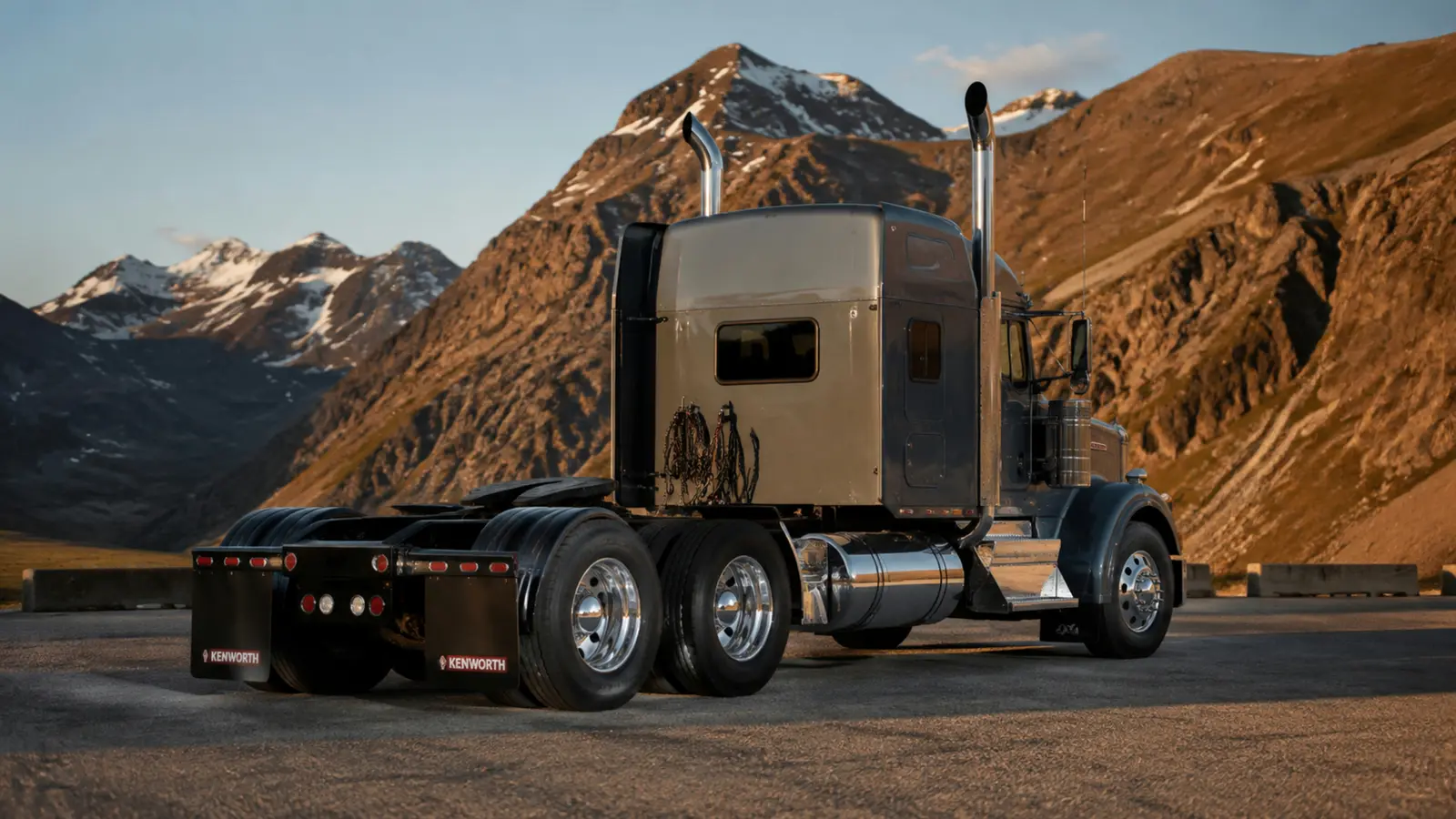 АВТО 1003320 графитовый Kenworth W990 крупно задний три четверти