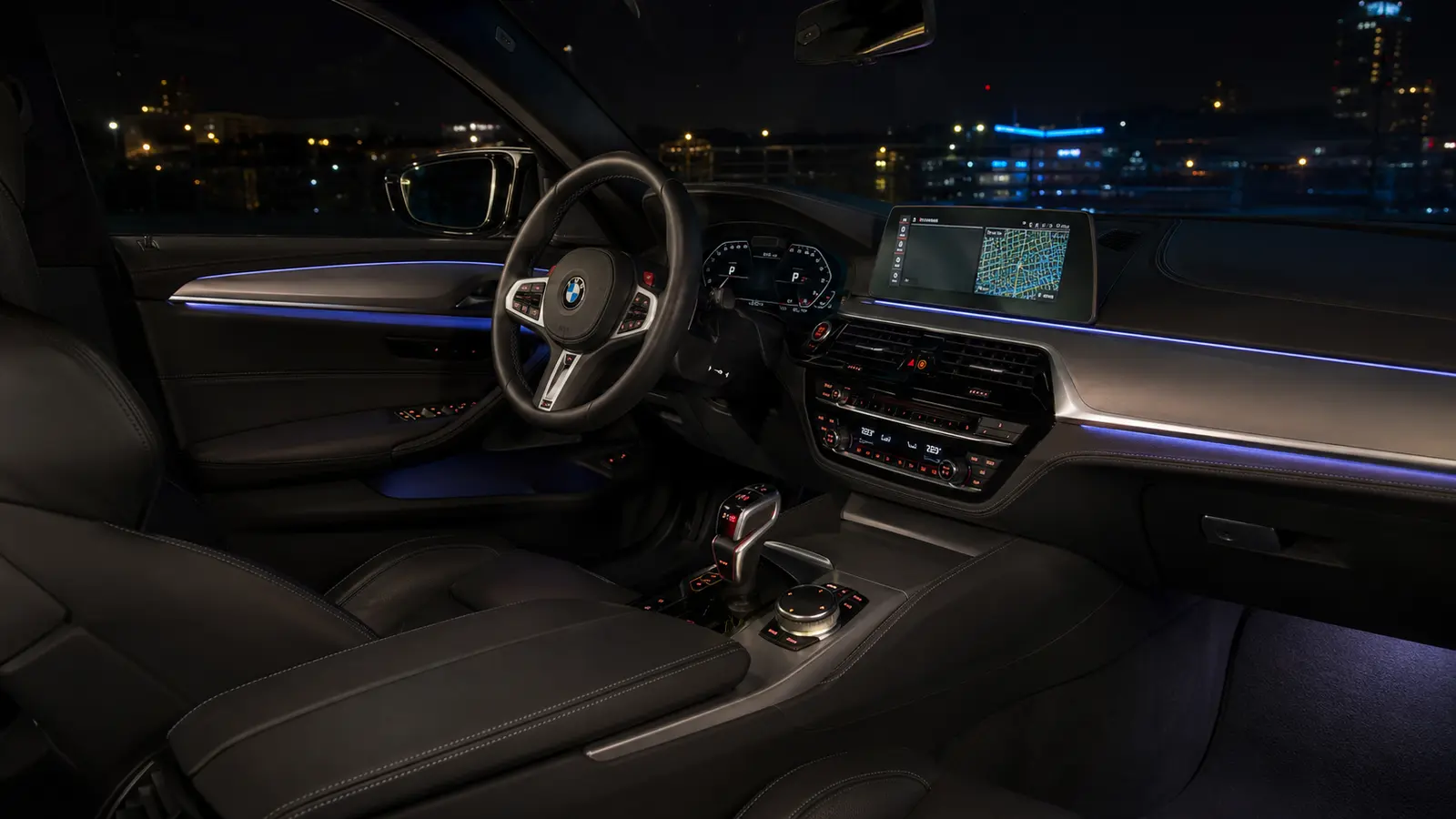 АВТО 1001626 ночной салон BMW M5 с подсветкой