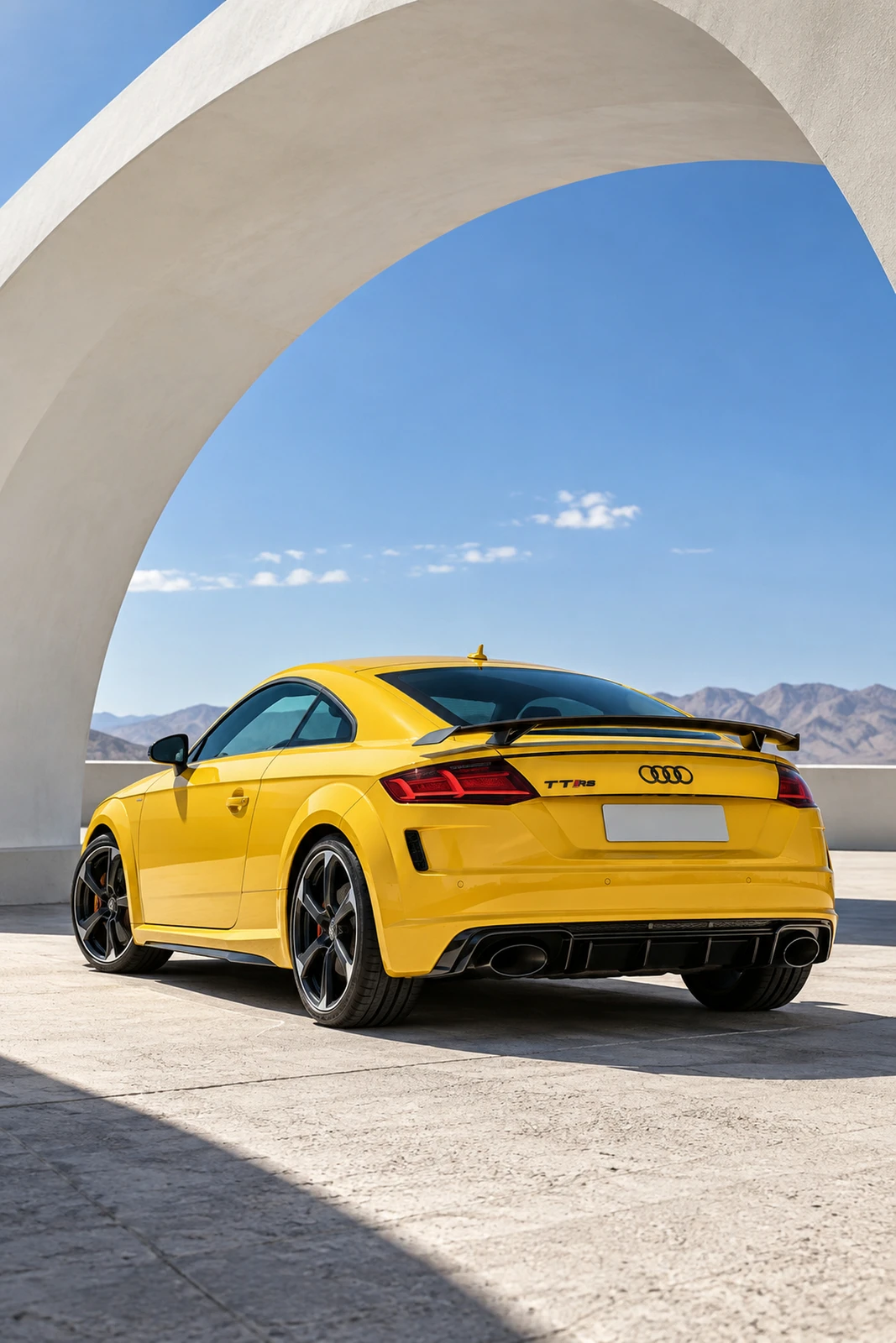 АВТО 1008321 Ауди TT RS Жёлтый Современная арка