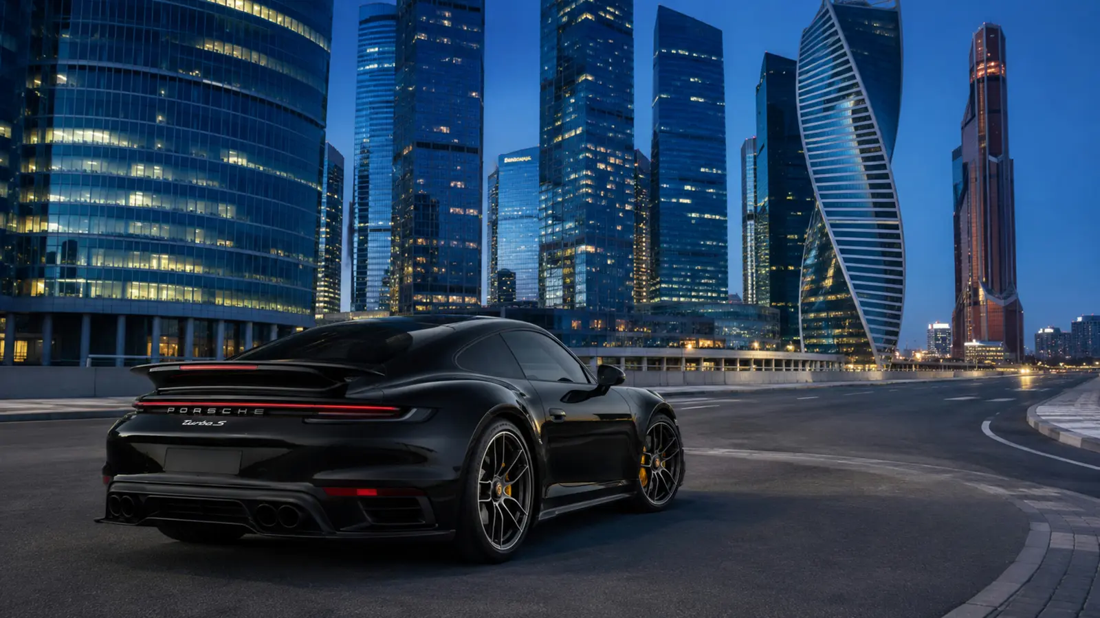 АВТО 1003112 чёрный Porsche 911 Turbo S крупно премиальный кадр