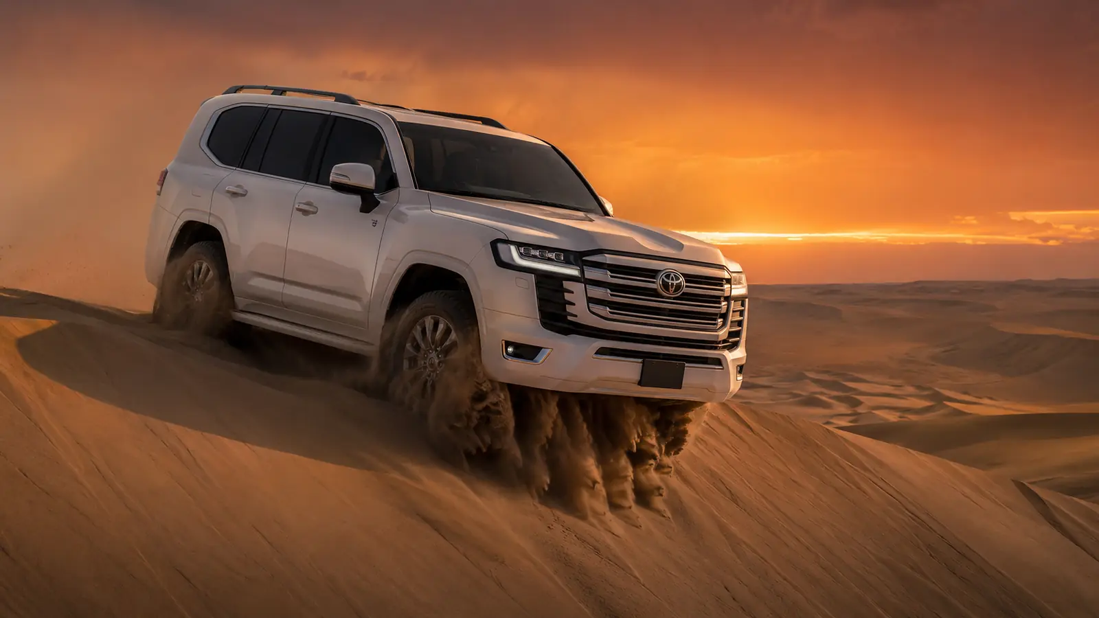 АВТО 1003404 белый Toyota Land Cruiser 300 на гребне дюны