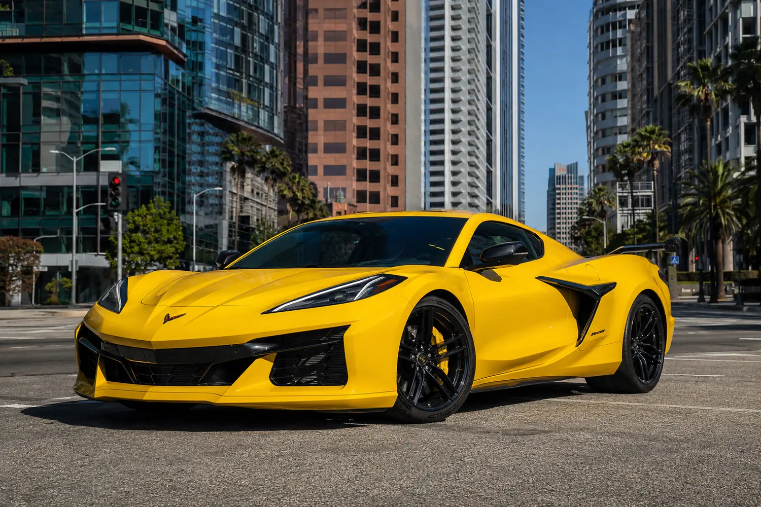 АВТО 1003873 Chevrolet Corvette C8 Z06 в Лос-Анджелесе