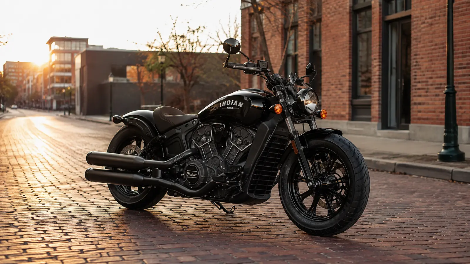 АВТО 1000597 чёрный Indian Scout Bobber на кирпичной улице