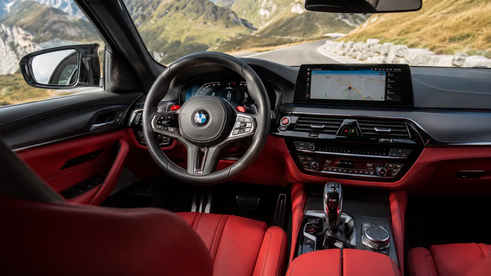 АВТО 1001473 Красный кожаный салон BMW M5