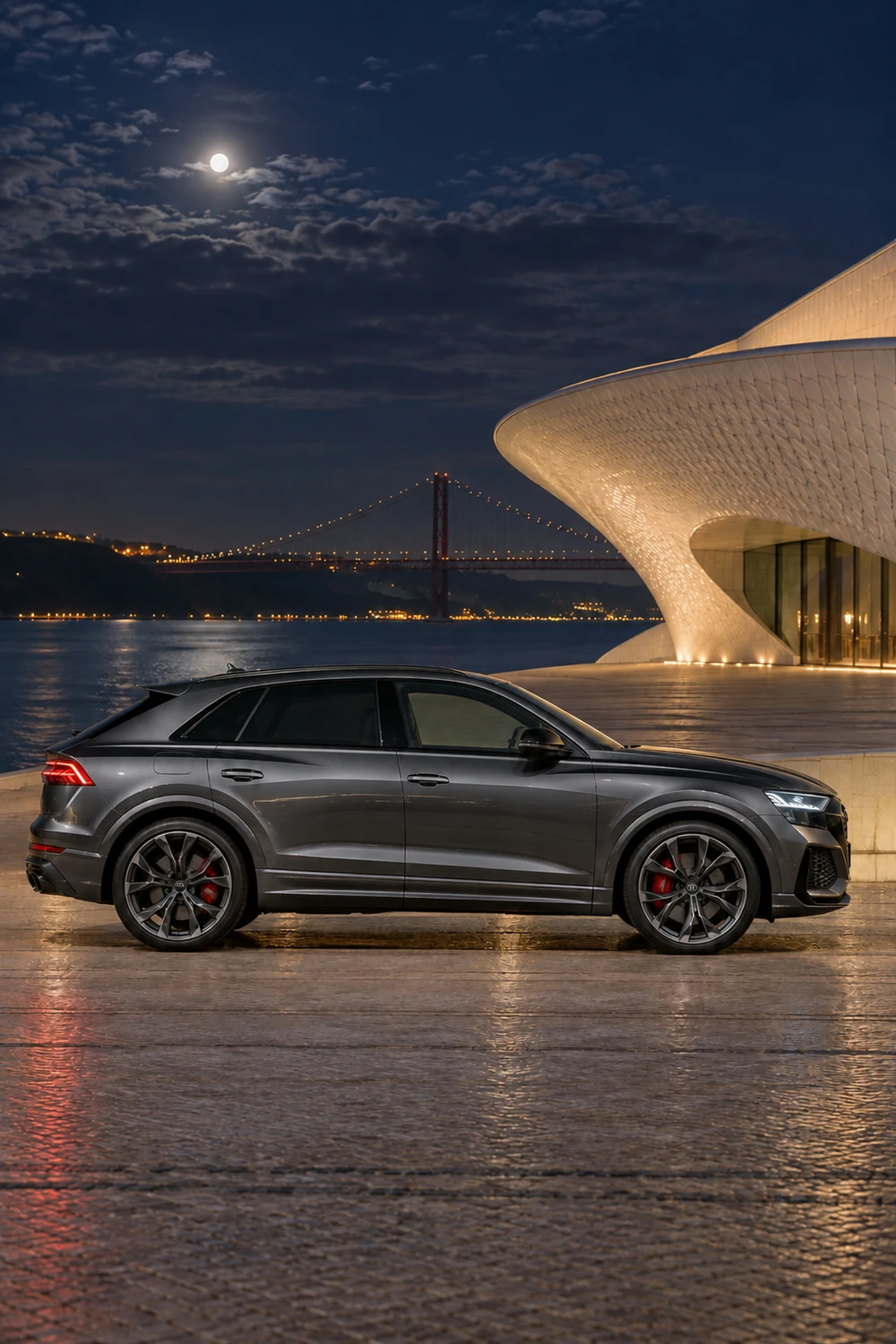 АВТО 1006851 Audi RSQ8 графитовый Лиссабон