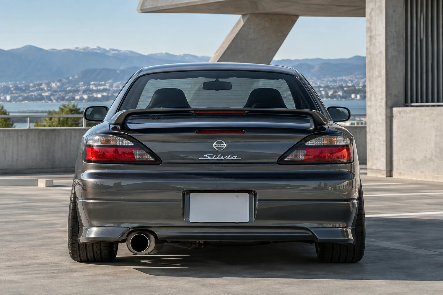 АВТО 1007300 Nissan Silvia S15 графит паркинг на крыше