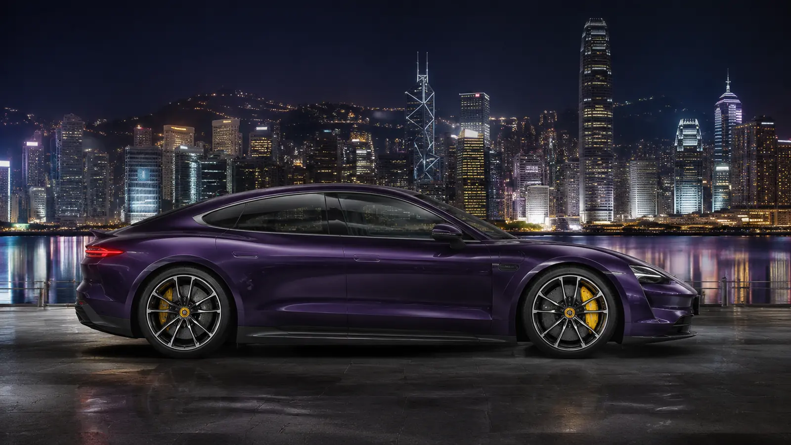 АВТО 1002384 фиолетовый Porsche Taycan Turbo GT на ночной набережной