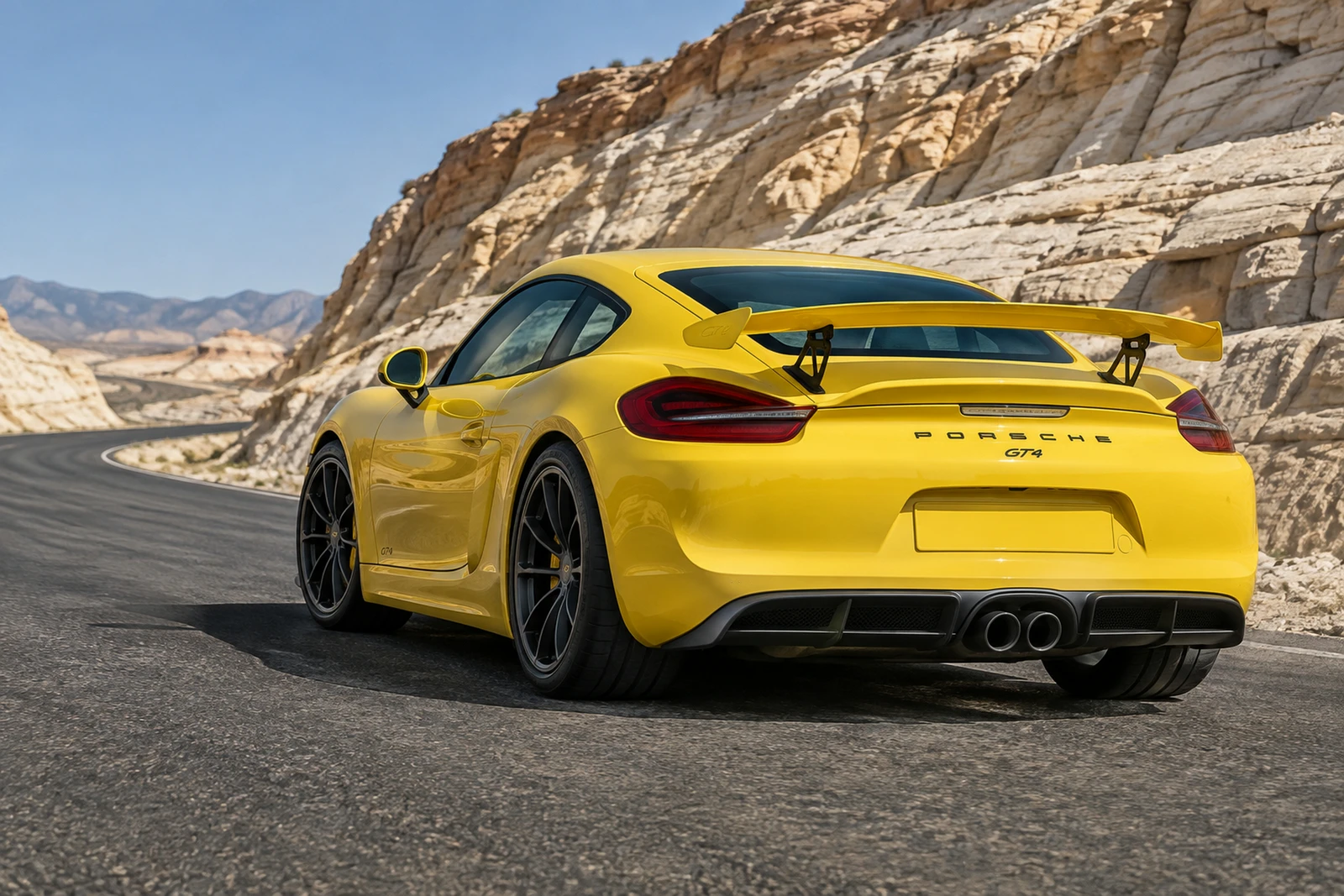 АВТО 1008164 Порше Кайман GT4 жёлтый Каменный каньон