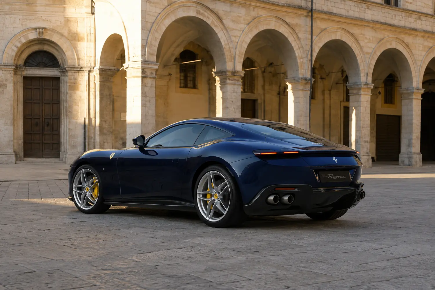 АВТО 1003733 синий Ferrari Roma на старинной площади