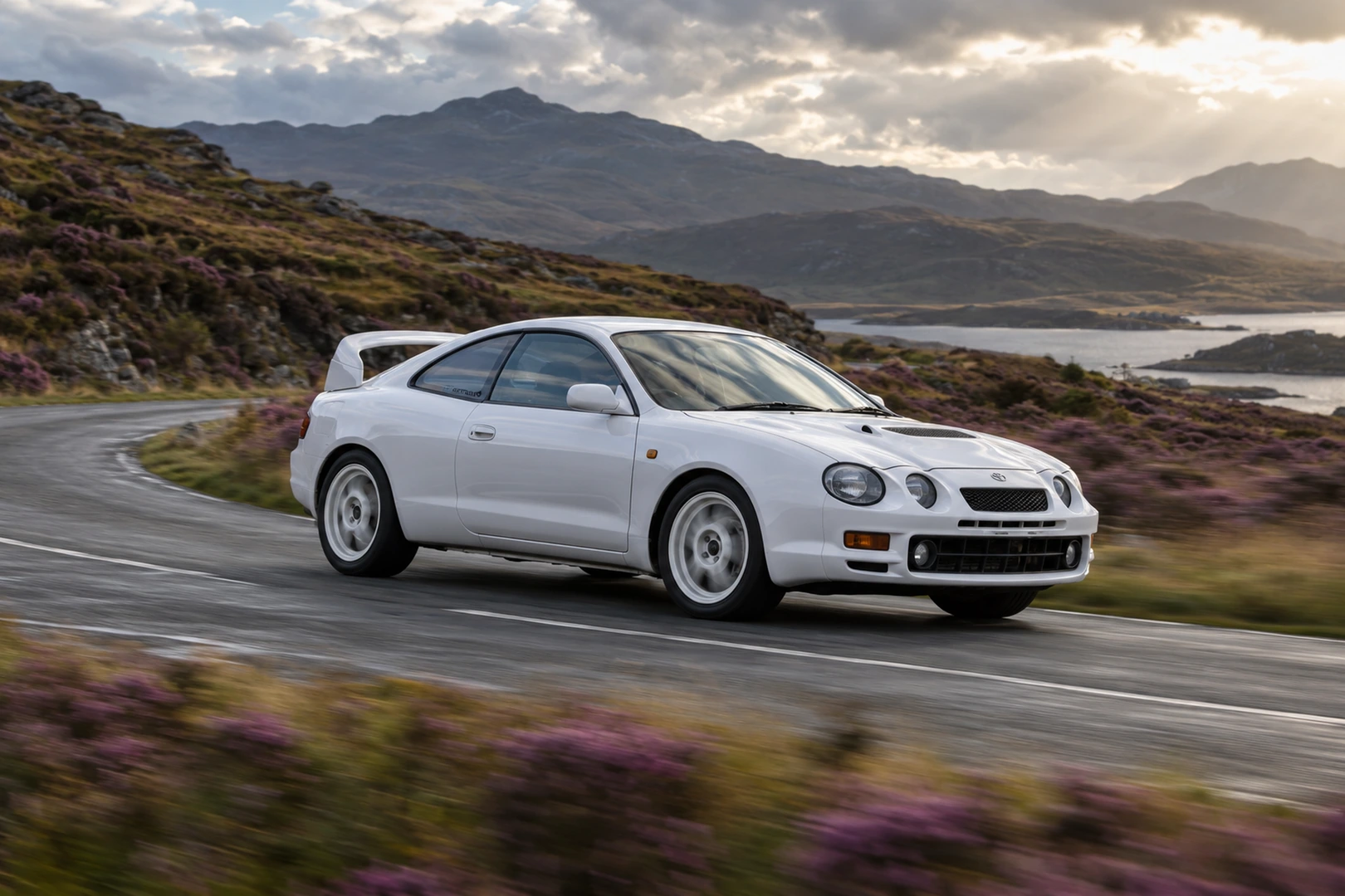 АВТО 1008884 Toyota Celica GT-Four ST185