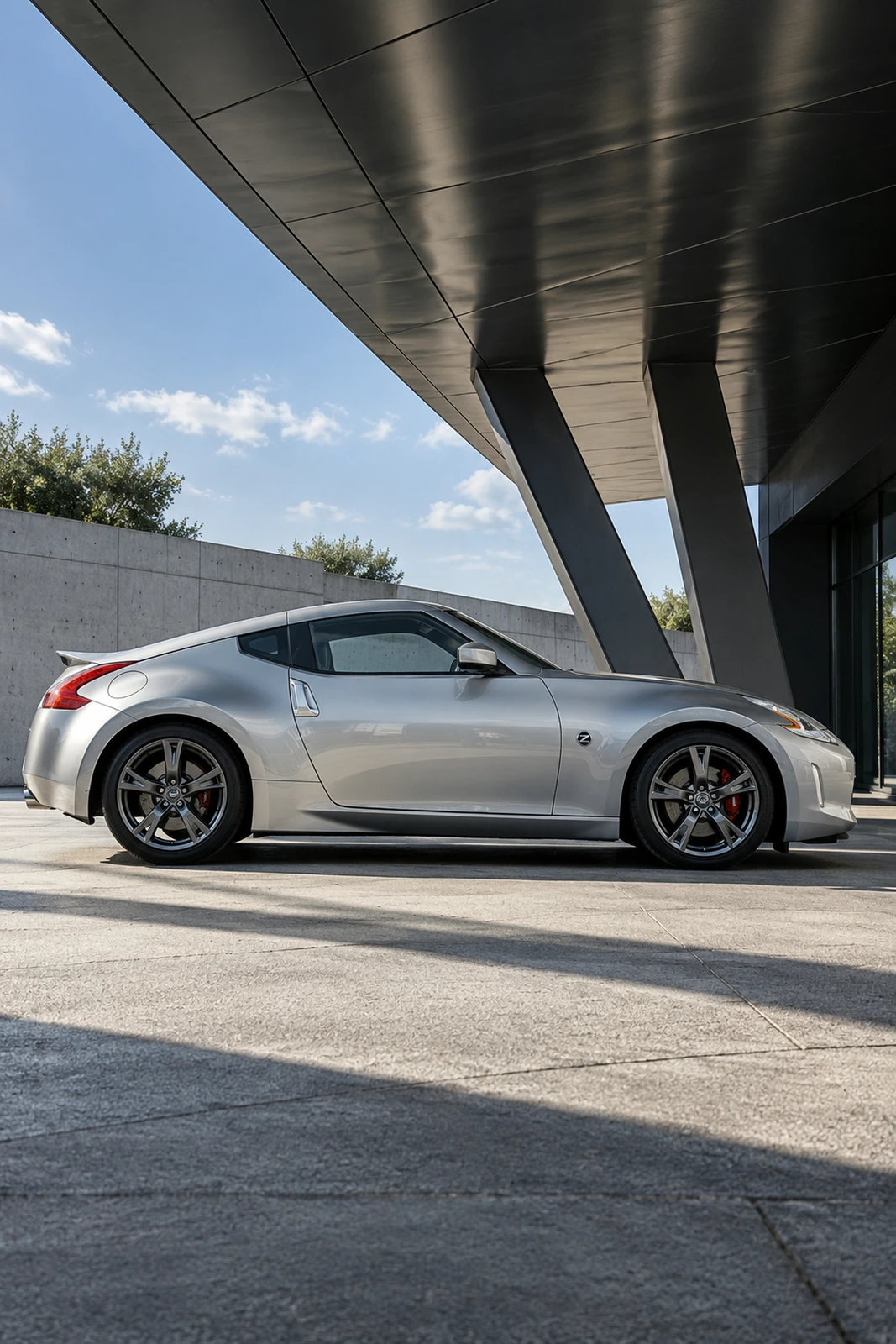 АВТО 1008179 Ниссан 370Z серебристый Солнечный навес