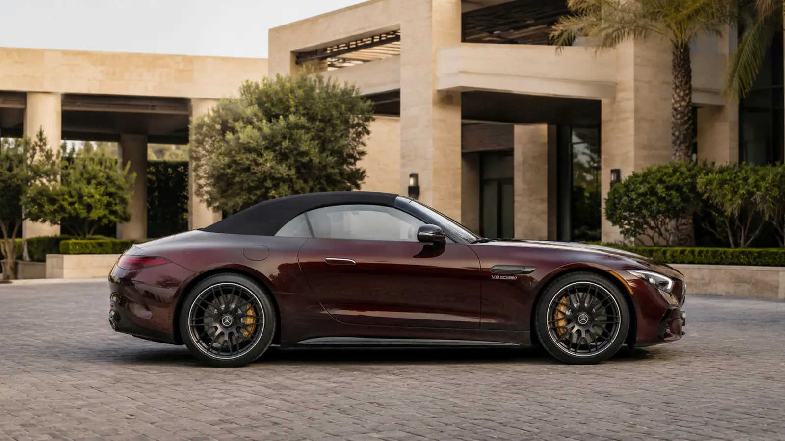 АВТО 1003252 бордовый Mercedes-AMG SL 63 целиком чистый профиль