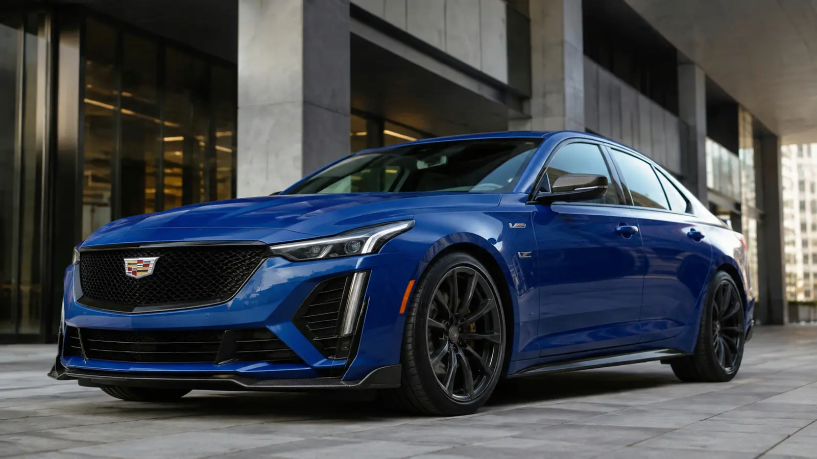 АВТО 1002819 синий Cadillac CT5 V Blackwing крупно у делового центра