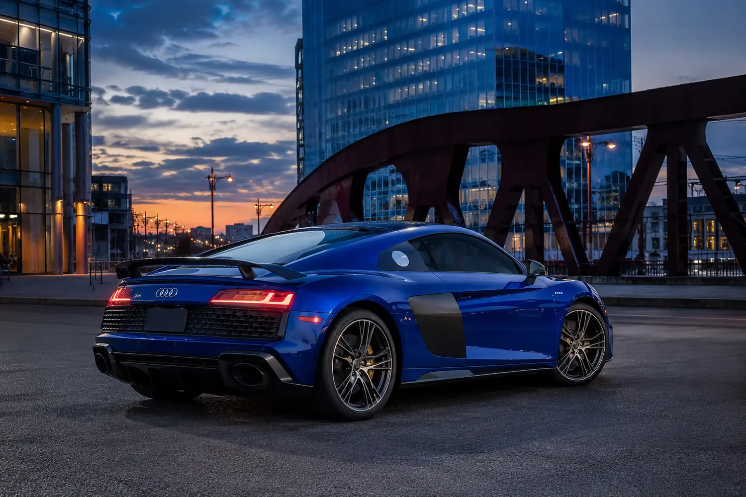 АВТО 1003727 синий Audi R8 в сумеречном Чикаго