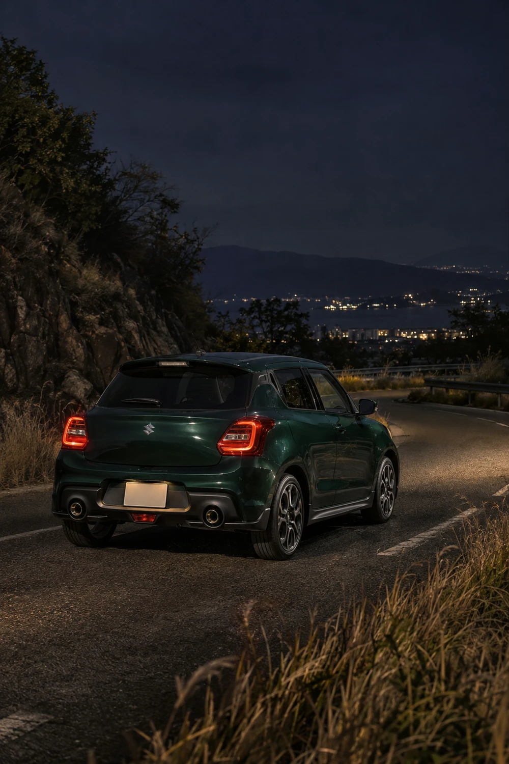 АВТО 1007476 Suzuki Swift Sport ZC33S зелёный горная дорога