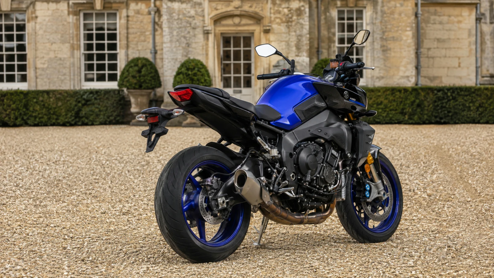 АВТО 1003237 тёмно-синий Yamaha MT-10 SP motorcycle целиком премиальный кадр