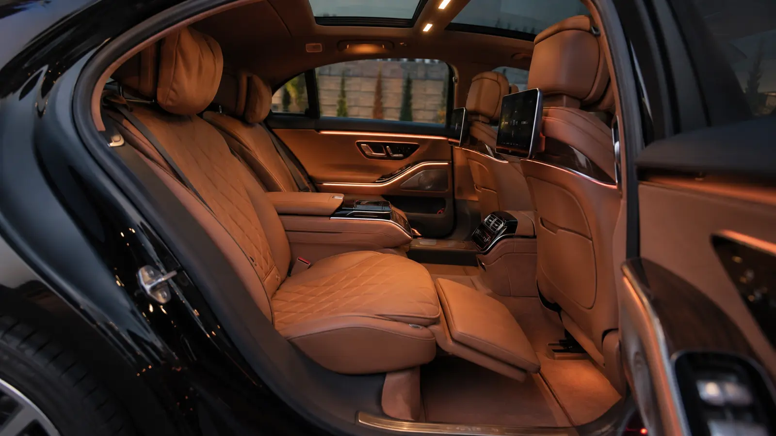 АВТО 1001608 задний салон Mercedes S-Class с подсветкой
